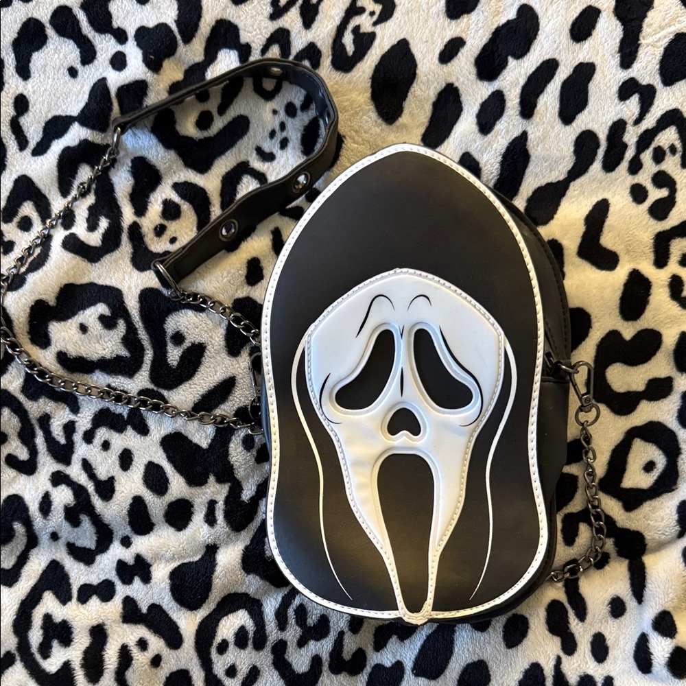 Black and White Scream Mask Crossbody Bag